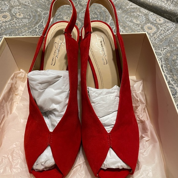 Vince Camuto Heels - Picture 2 of 7